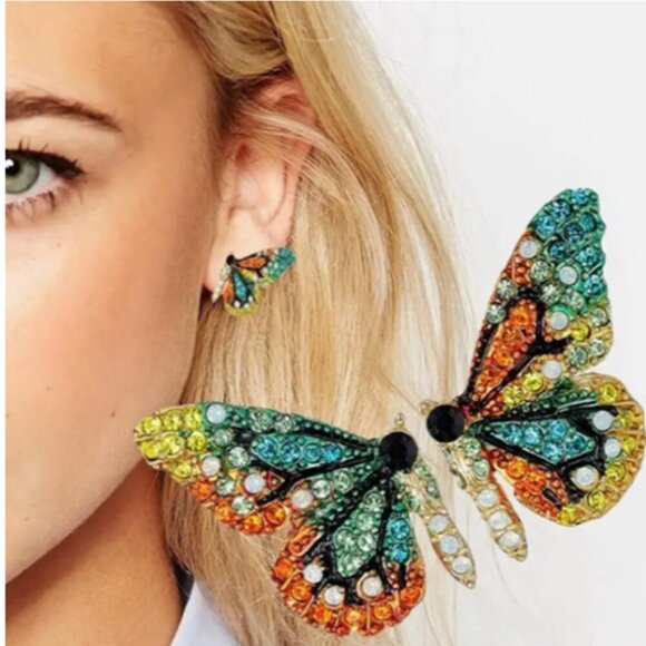 Elegant & Cute Sparkly Colorful Rhinestone Butterfly Wings Fashion Earrings set - Picture 3 of 3